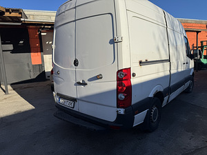 VW Crafter (3 фото из 9)