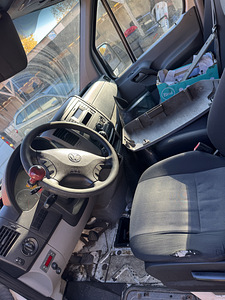 VW Crafter (7 фото из 9)