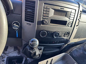 VW Crafter (9 фото из 9)