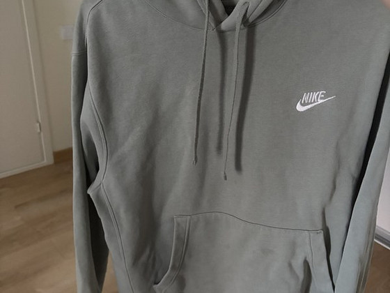 Продается толстовка Nike
