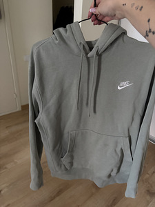 Продается толстовка Nike (1 фото из 2)