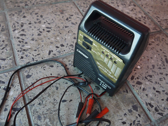 Laadija 2 AMP / 8 AMP