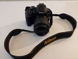 Nikon D3400 + 18-55 AF-P VR Kit koos fotokotiga. (1 foto / 5)