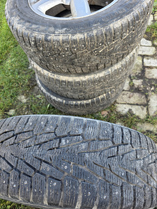 Диски и шины 235/65 R17 M+S (3 фото из 4)