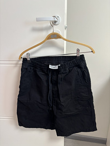 Carhartt lühikesed püksid (1 foto / 2)