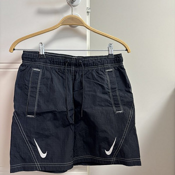 Nike lühikesed püksid