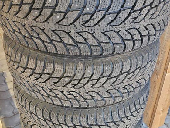 Originaal Toyota Land Cruiser valuveljed ja uued naelrehvid