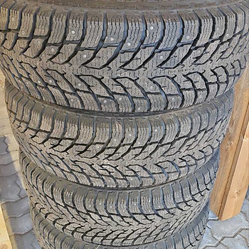Originaal Toyota Land Cruiser valuveljed ja uued naelrehvid