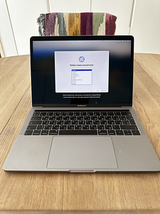 MacBook Pro 13-дюймовый (1 фото из 10)
