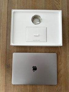 MacBook Pro 13-дюймовый (8 фото из 10)