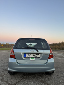 Honda Jazz (7 фото из 11)