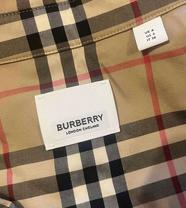 Платье Burberry (2 фото из 2)