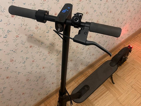 Müüa Xiaomi Mi Electric Scooter Essential elektritõukeratas