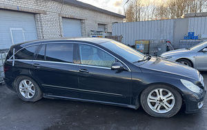 MB R Class 2006 Бензин / газ, 3.5 4Matic, Запчасти (7 фото из 10)