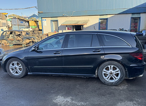 MB R Class 2006 Бензин / газ, 3.5 4Matic, Запчасти (8 фото из 10)