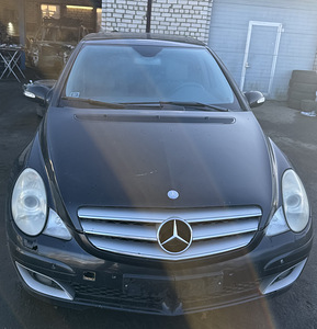 MB R Class 2006 Бензин / газ, 3.5 4Matic, Запчасти (1 фото из 10)