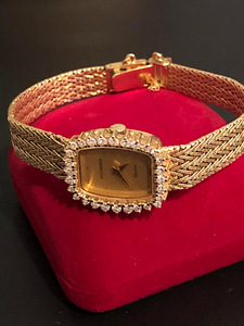 NAISTE Käekell, Bucherer Quartz, originaal 18k proov 750 kul (1 foto / 3)