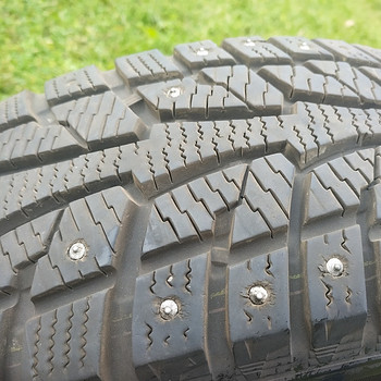 Kaubiku Naastrehvid 205/65 R16c Hankook Winter iPike
