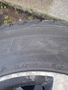 Шины Bridgestone DM-V2 215/70/16 (2 фото из 4)
