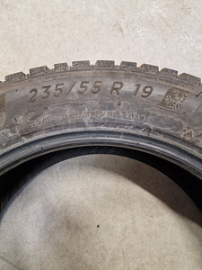 Naastrehvid Michelin X Ice North 4 , 235/55R19 (2 foto / 2)