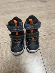 Детские ботинки Geox (2 фото из 5)