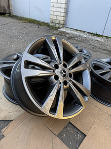 17" оригинальные диски Mercedes-Benz 5x112 (1 фото из 8)
