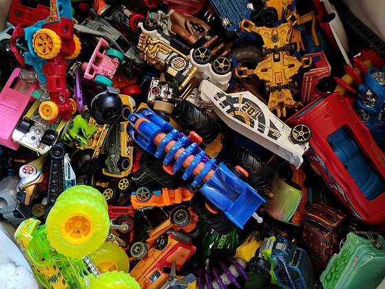 Väikesed autod, HotWheels ja sarnased