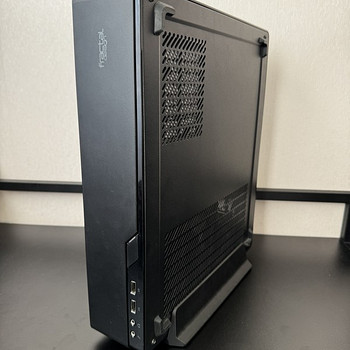 Корпус для компьютера Fractal Design Node 202 Black ITX SFX