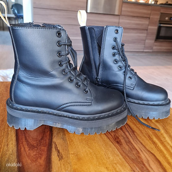 Dr. Martens