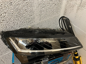 3V1941016E LED Skoda Superb (1 foto / 6)