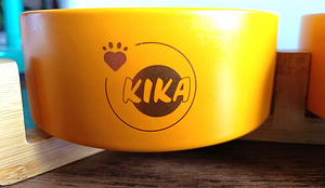 Двойная миска для домашних животных KIKA, керамическая. (1 фото из 3)