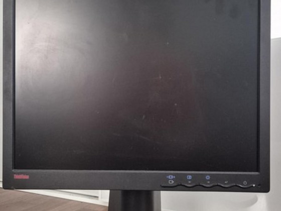 Монитор Lenovo THINKVISION 9417-HH2 "17"