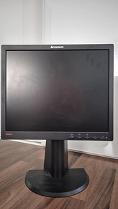 Монитор Lenovo THINKVISION 9417-HH2 "17" (1 фото из 3)