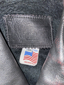 Кожаная мотоциклетная куртка made in USA (4 фото из 5)