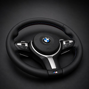 Руль для BMW X5 E70, X6 E71, 3 серии E90, E91, E92 в стиле F (3 фото из 5)