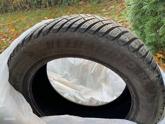 M: шипованные шины Goodyear UltraGrip Ice Arctic 205/55R16 94T