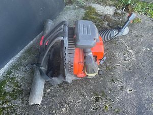 Lehepuhur Husqvarna 580 BTS (2 foto / 3)