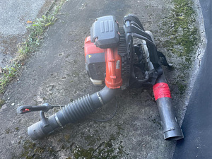 Lehepuhur Husqvarna 580 BTS (3 foto / 3)