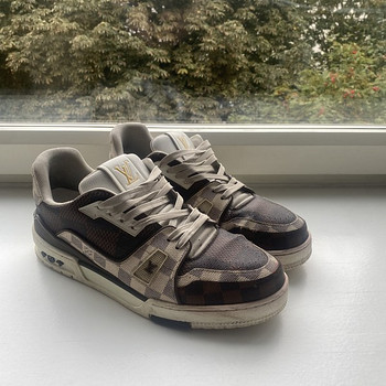 Louis Vuitton tossud