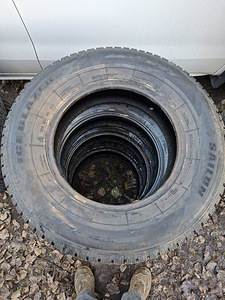 215/75 R16C (1 фото из 8)