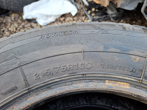 215/75 R16C (5 фото из 8)