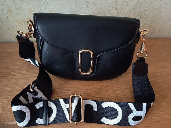 MARC JACOBS