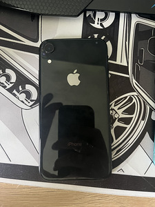 iPhone XR 64GB (2 фото из 3)