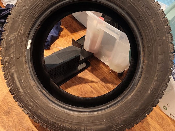 Nokian 195/65/16c
