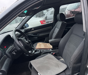 AUDI A4 B5 1,9 DIISEL 85 KWT, VARUOSAD (9 foto / 9)
