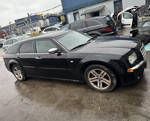 CHRYSLER 300C 3,0 DIISEL, VARUOSAD (2 foto / 9)