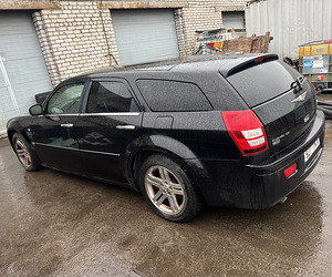 CHRYSLER 300C 3,0 DIISEL, VARUOSAD (4 foto / 9)