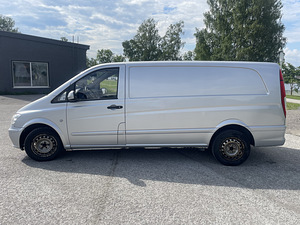 Mercedes Vito (7 foto / 11)
