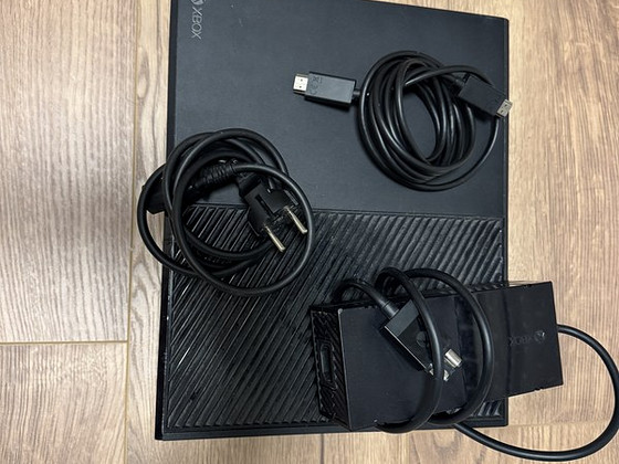 Xbox one 1TB,