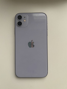 11 iPhone (1 фото из 2)